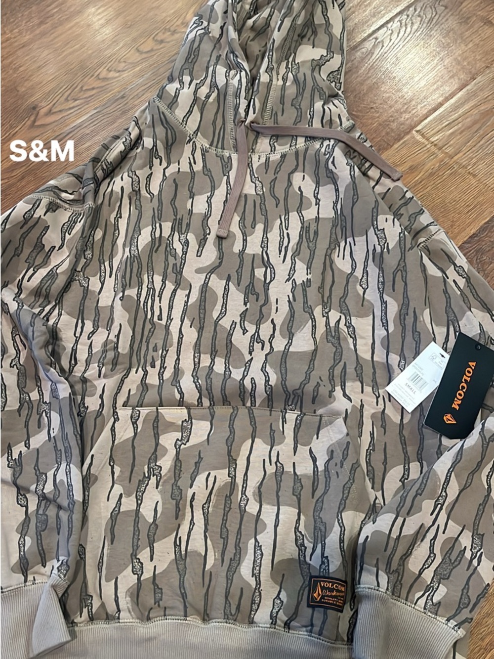 Volcom Taupe & Gray Camo Pullover Hoodie